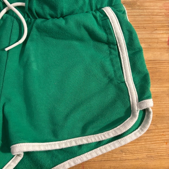Old Navy Girls Green Retro Running Shorts – Size M (8) - Picture 3 of 7